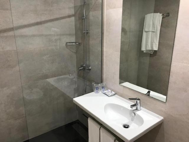 Hotel Ciudad De Fuenlabrada Ngoại thất bức ảnh