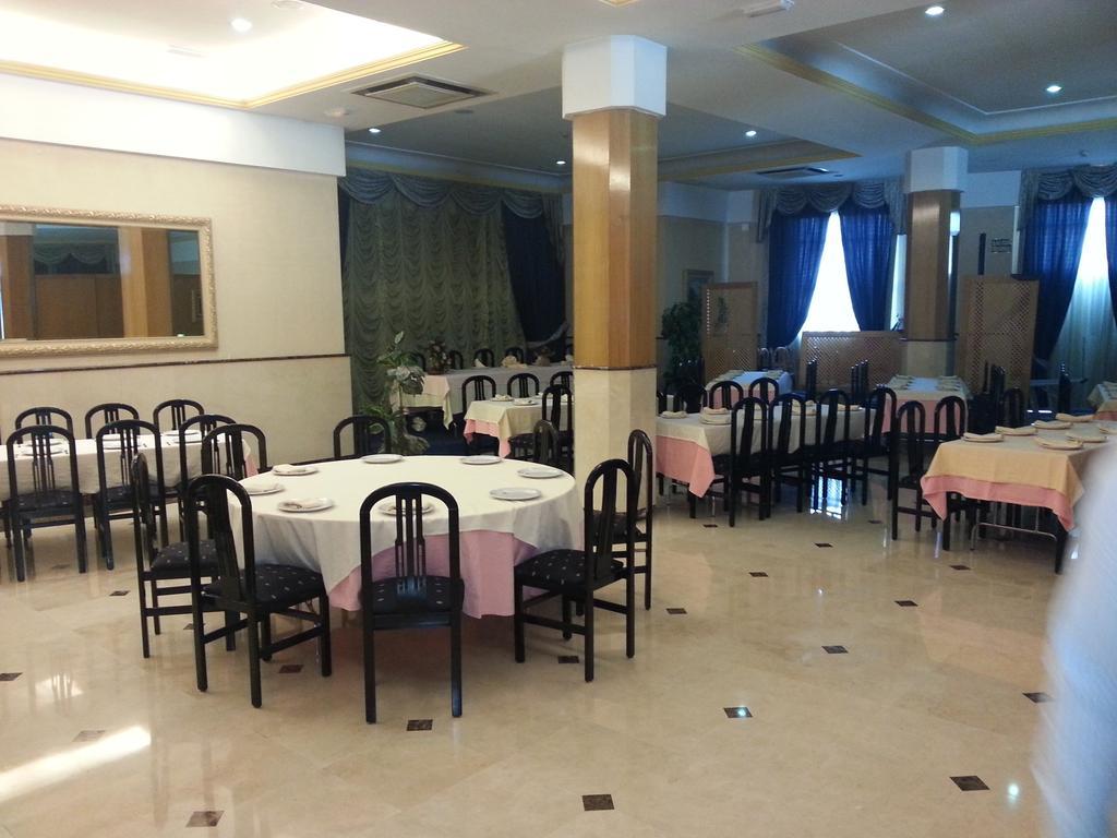 Hotel Ciudad De Fuenlabrada Ngoại thất bức ảnh