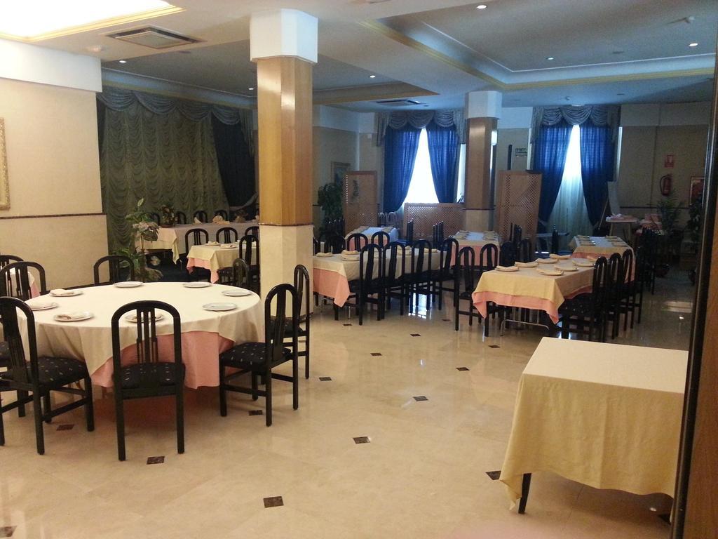 Hotel Ciudad De Fuenlabrada Ngoại thất bức ảnh